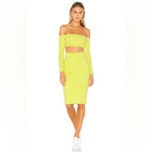 REVOLVE • SUPERDOWN • M